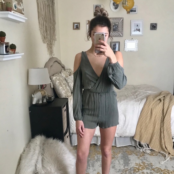 Romper - Picture 4 of 4